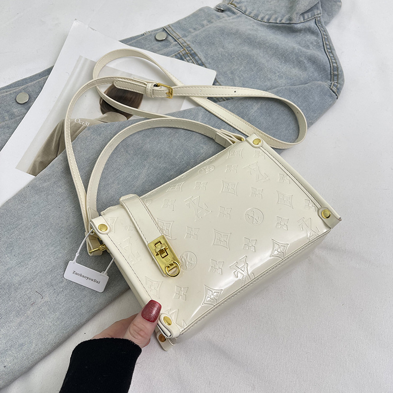 Classic Design Collection 2026 - Women'S Bags New Collection review and price